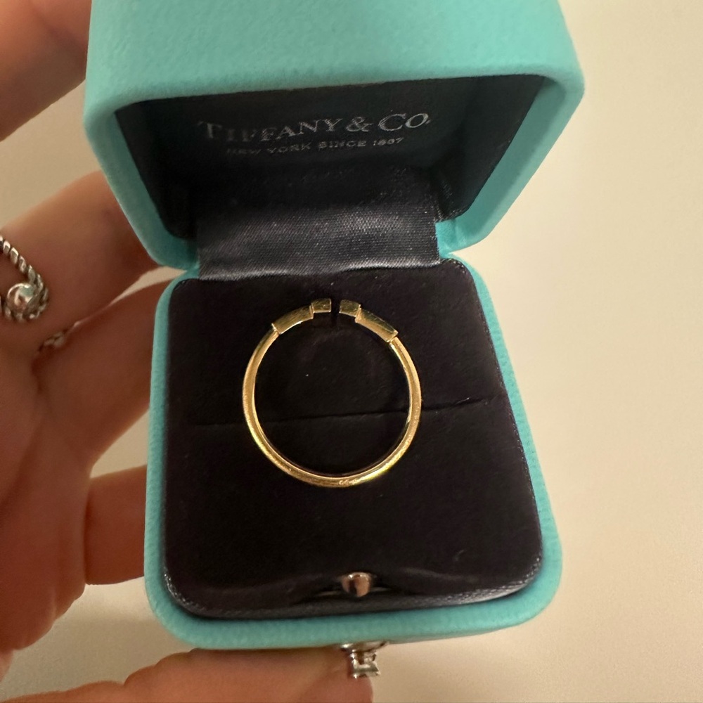 Tiffany & Co. Gold Geometric Ring - Picture 2 of 4